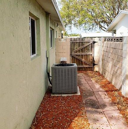 5th image of 485 Greenway Ave