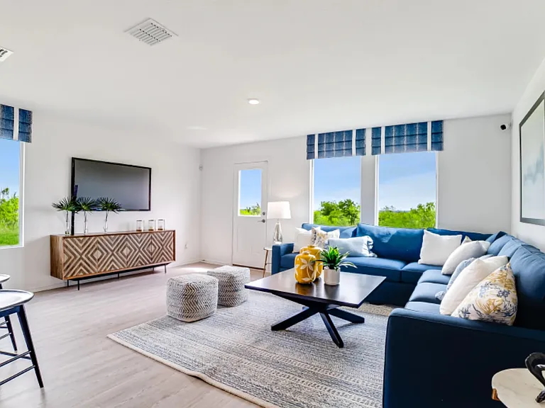 312 Bertram Oaks Dr — Photo 6