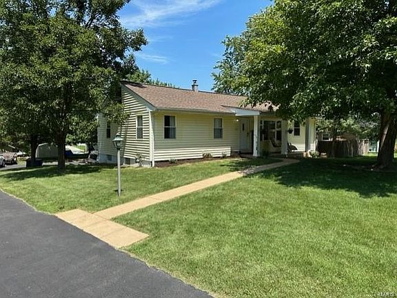 2nd image of 1325 Clarkson Dr