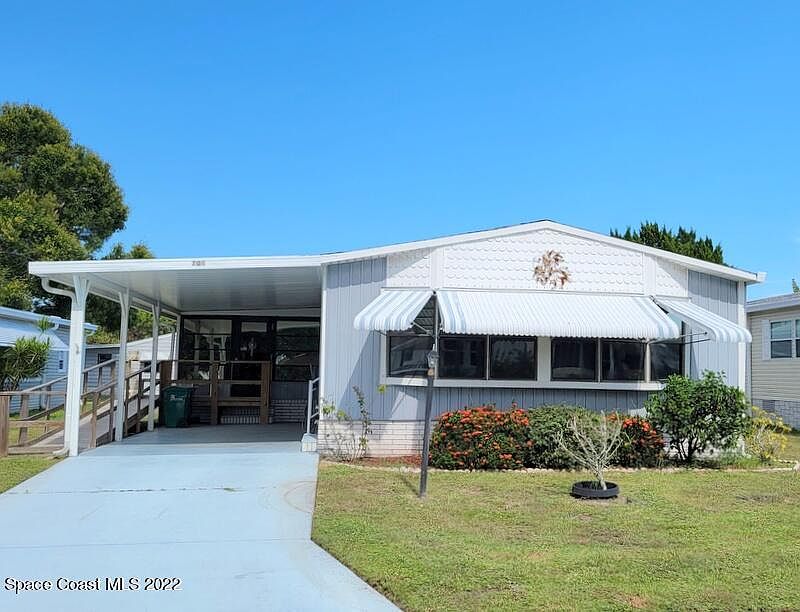 1st image of 708 Amaryllis Dr