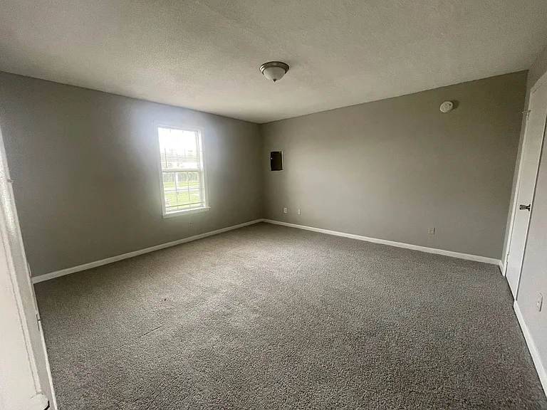 1603 Glenn St SW — Photo 6