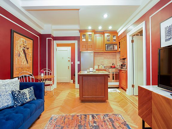 3rd image of 535 W 110th St APT 4J