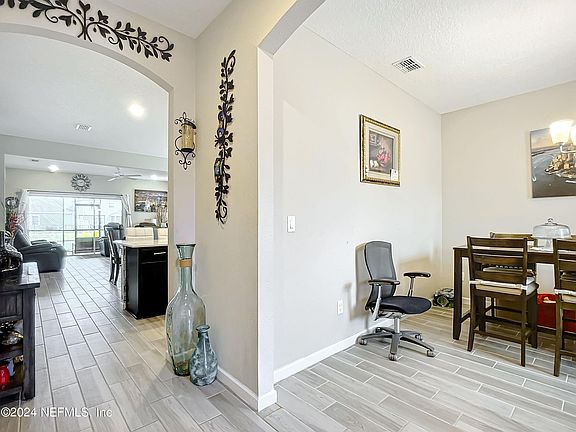 3rd image of 325 ST JAMES Way
