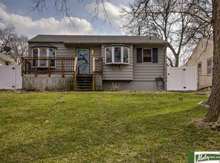 7905 Highland St, Ralston, NE 68127