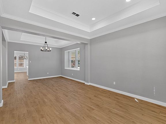 5th image of 720 Cliffmoor Dr