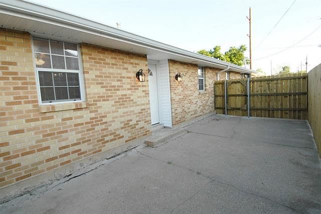 1st image of 219 Harrison Ave