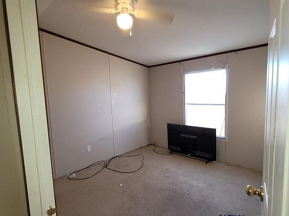 3rd image of 413 Stephens St