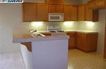 5th image of 22728 Atherton St
