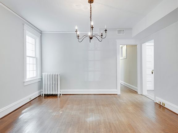 5th image of 3151 Floyd Ave