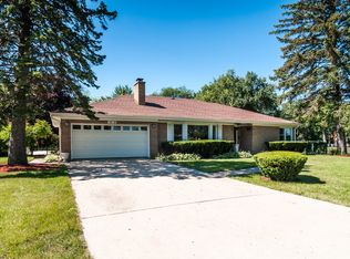 1909 Weeg Way, Park Ridge, IL 60068