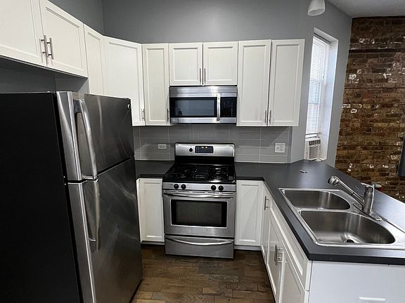 2nd image of 1813 S Ashland Ave #3R