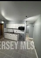 2 bed, 1.0 bath, $2,350 — Photo 3