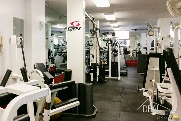 Sold by Ideal Properties Group | media 16