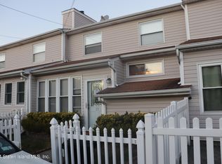 17 Anita St, Staten Island, NY 10314