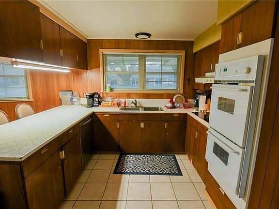 5th image of 5611 Mildred Ave