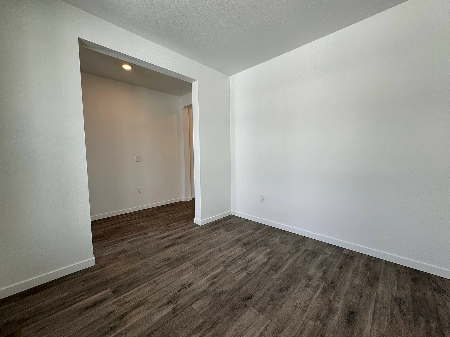 4 bed, 3565 sqft, $3,450 — Photo 4