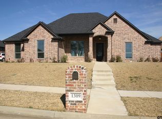 1309 Fairfield Ln, Tyler, TX 75703