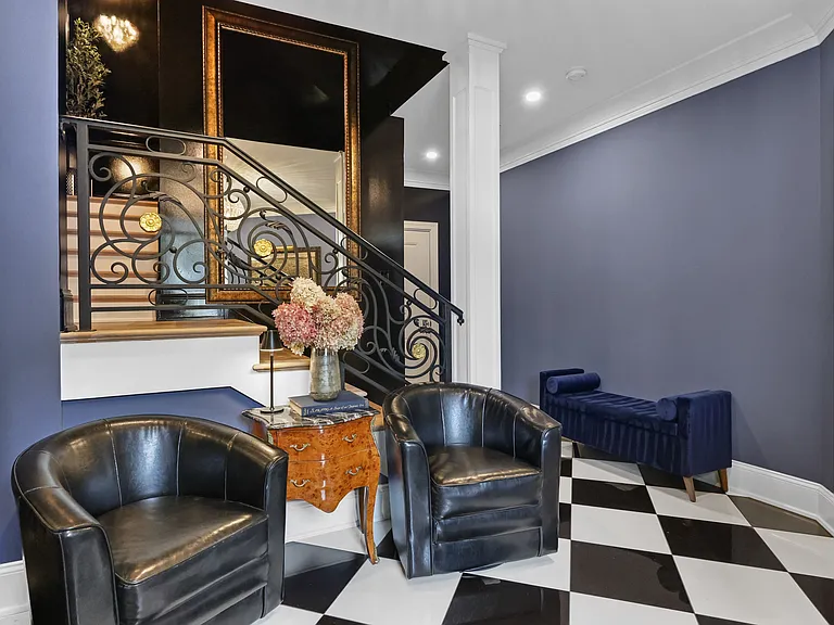 18 Cherry St #C — Photo 3