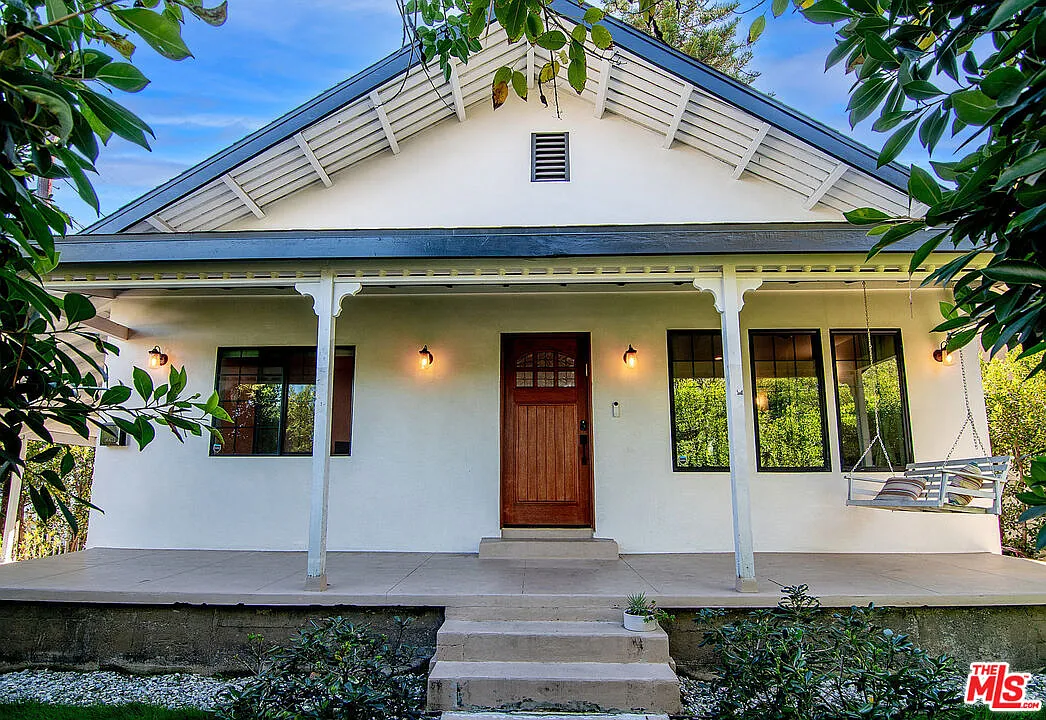 3 bed, 2.0 bath, 1900 sqft, $6,750 — Photo 4