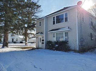 1222 9th St NE, Rochester, MN 55906