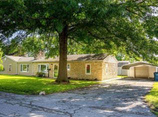 1825 Crest Dr, Alton, IL 62002