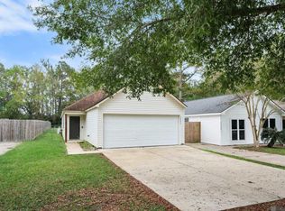 30494 Fairway View Dr, Denham Springs, LA 70726