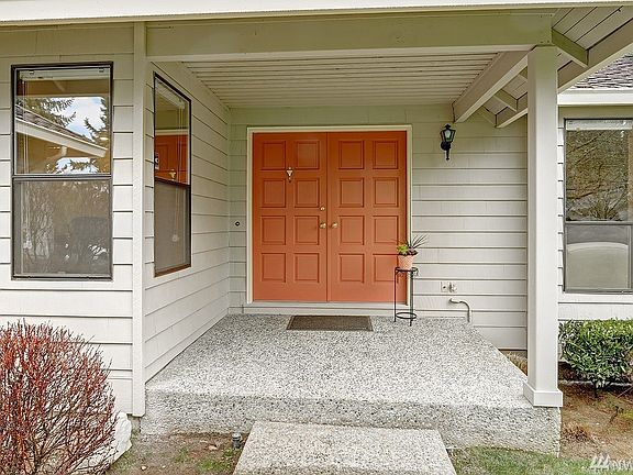 2nd image of 11302 163rd Ct NE