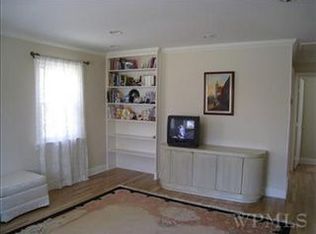 152 Kent Shore Dr, Kent Lakes, NY