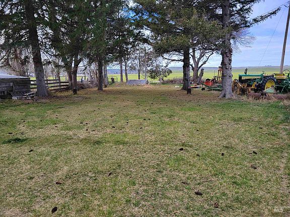 2nd image of 377 S Davis Rd
