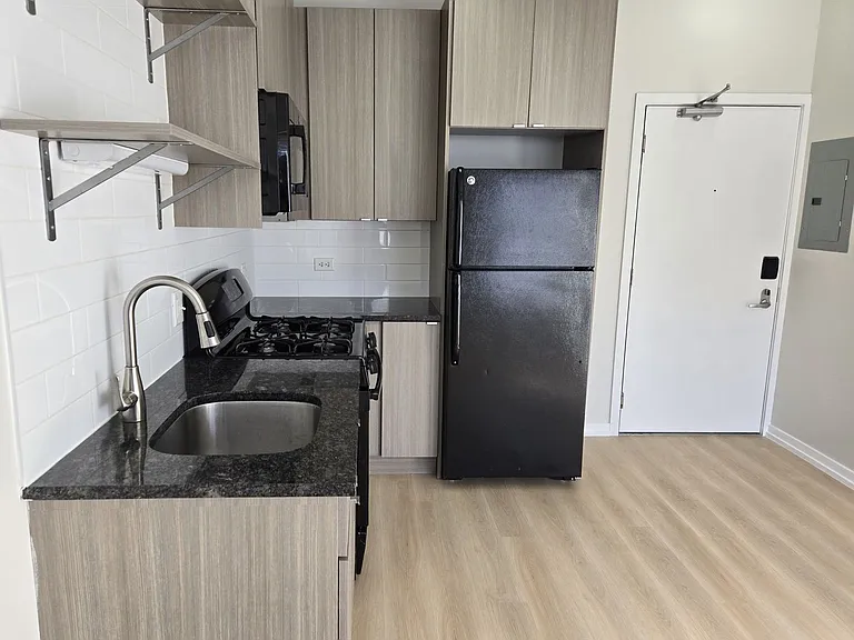 5051 N Kenmore Ave — Photo 39