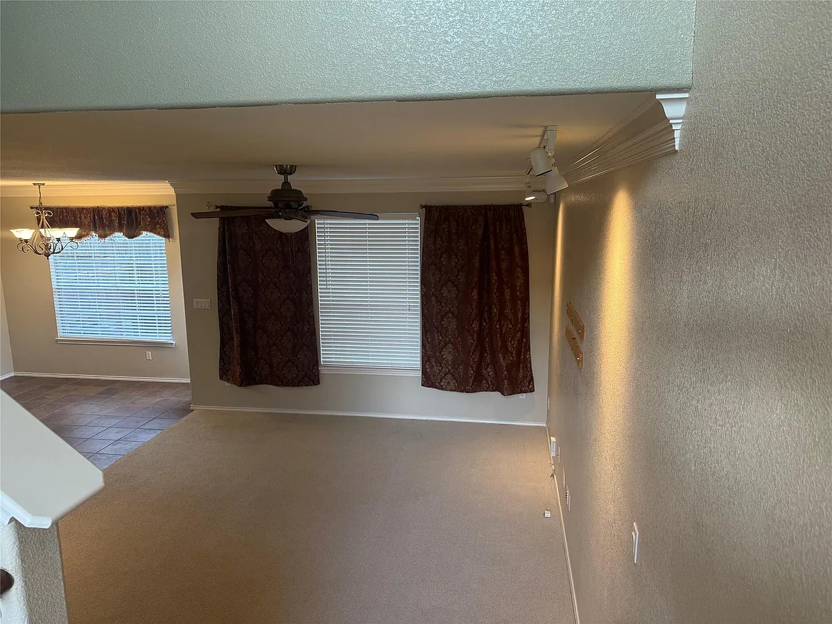 Building Photo - 2632 Century Park Blvd #46