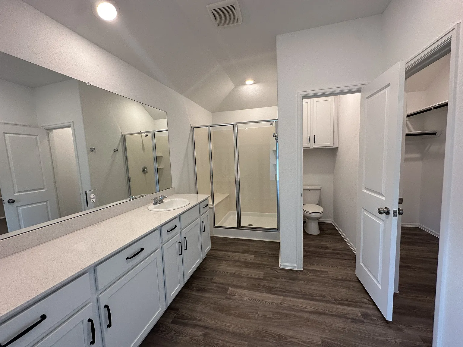 4 bed, 1932 sqft, $2,150 — Photo 4