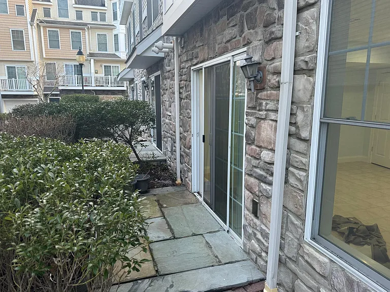 85 Camp Ave #17C — Photo 22