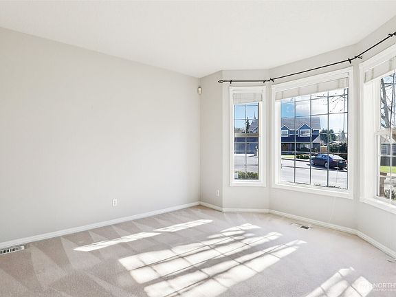 3rd image of 4608 NW 135th Circle