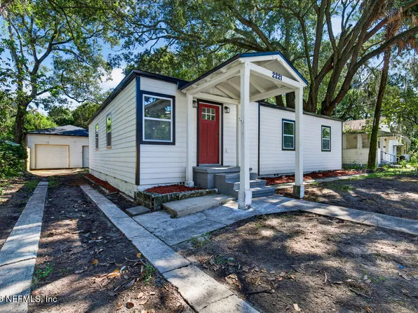 2221 E HOME PARK Circle, Jacksonville, FL 32207