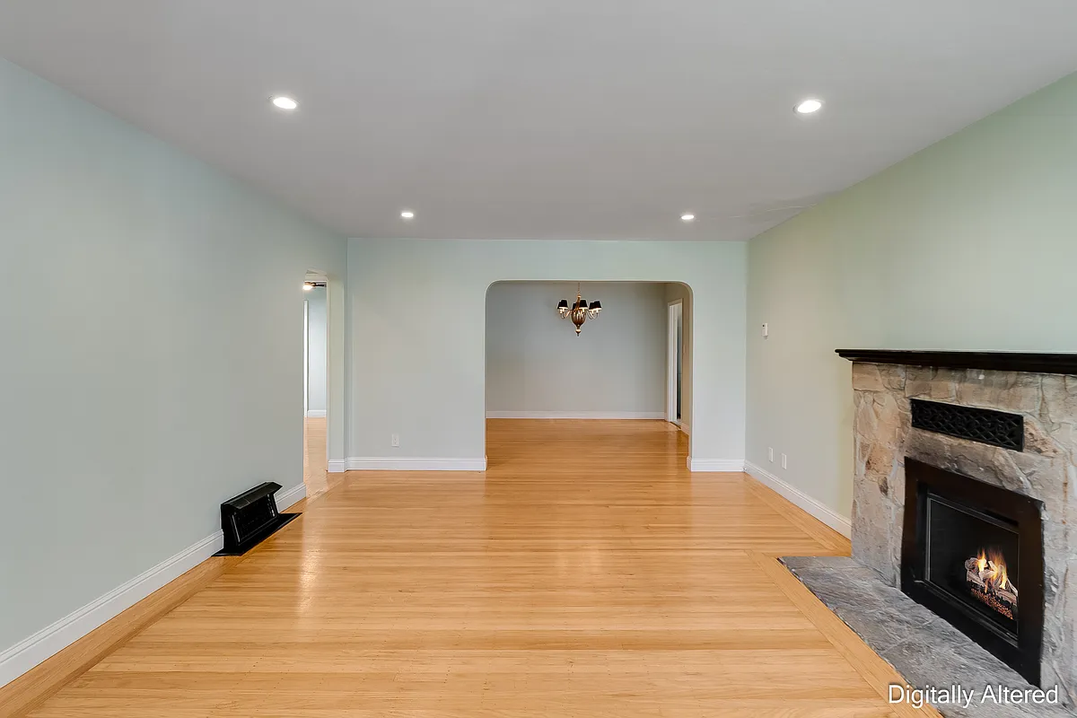 Building Photo - 628 Pierce St #A