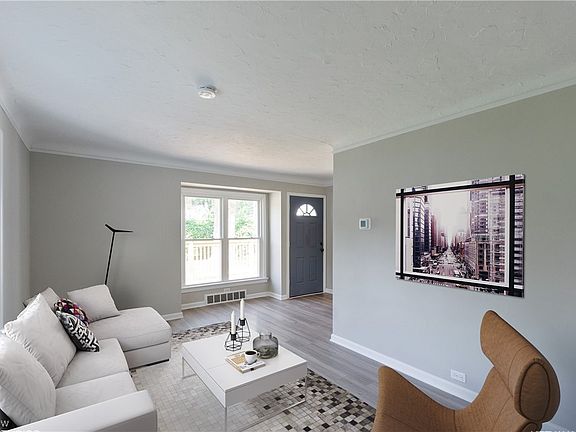 4th image of 37786 Green Dr
