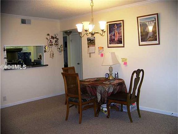 4th image of 19 Stonegate Dr
