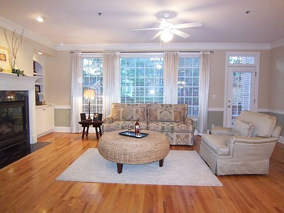 Built-in bookshelves!