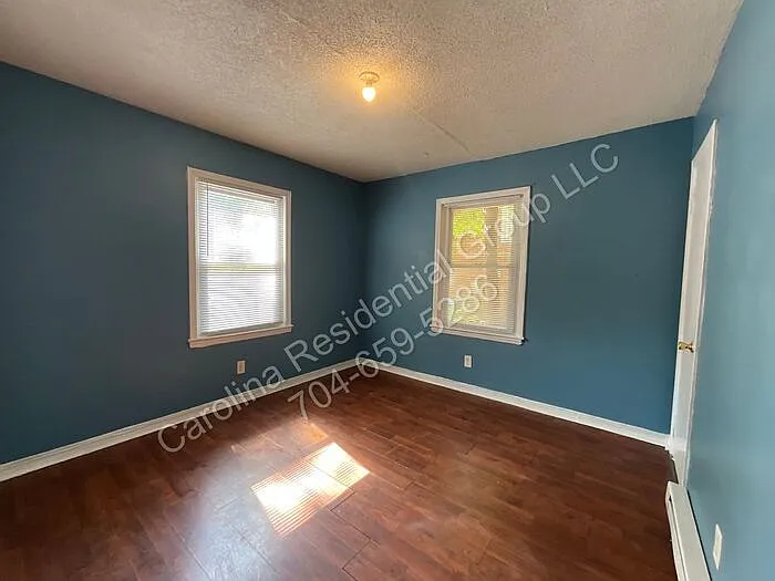 2 bed, 1.0 bath, 676 sqft, $895 — Photo 4
