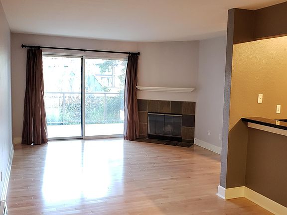 3rd image of 2760 76th Ave SE APT 104