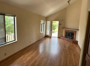 919 W Mission St #2, Santa Barbara, CA 93101