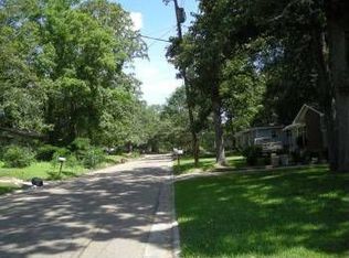 2840 Woodside Dr, Jackson, MS 39212