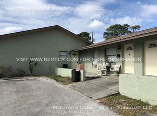 5827 Pine St, New Pt Richey, FL 34652