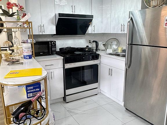 2nd image of 13249 41st Road #5B