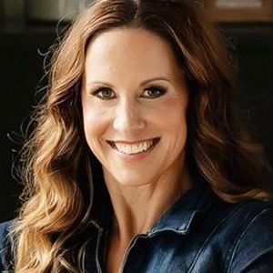Alyssa  Curran