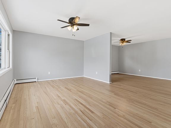 3rd image of 360 W Fulton St #1