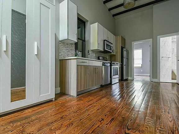 2nd image of 386 Harman St APT 3R