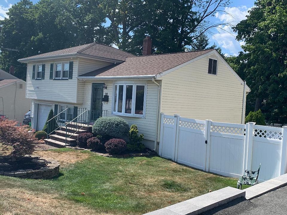 1st image of 28 Maplewood Blvd