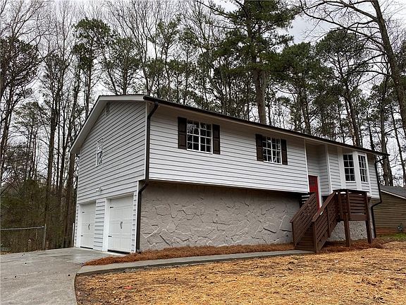 2nd image of 4169 Silver Hill Ct